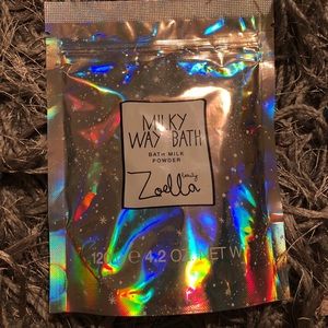 Milky bath powder fantastic and moisturizer